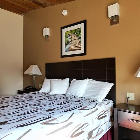 The Putney Inn Екстериор снимка